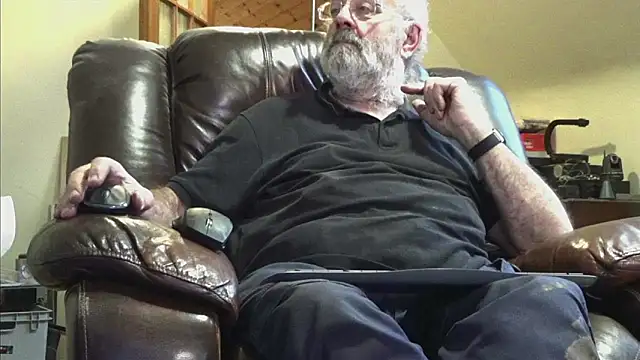 janzer13 online show from 12/03/25, 03:21