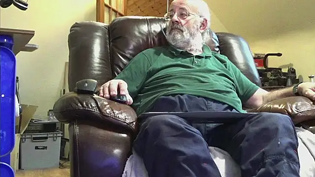 janzer13 online show from 12/14/25, 02:00