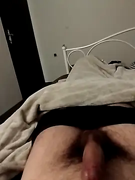 Snapshot of tip_hard_cock chatting on 09/27/25, 05:07 tip hard cock online show from 09/27/25, 05:07