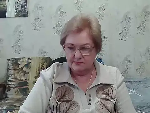 Snapshot of Renata62011 chatting on 11/19/25, 12:16 Renata62011 online show from 11/19/25, 12:16