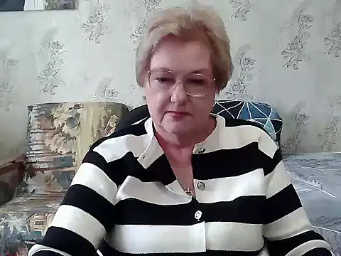 Snapshot of Renata62011 chatting on 11/27/25, 11:56 Renata62011 online show from 11/27/25, 11:56