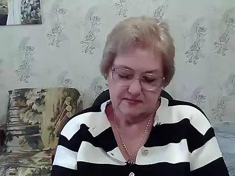 Snapshot of Renata62011 chatting on 12/02/25, 12:21 Renata62011 online show from 12/02/25, 12:21
