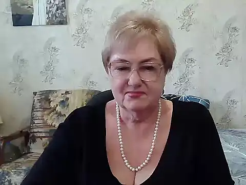 Snapshot of Renata62011 chatting on 01/19/26, 01:48 Renata62011 online show from 01/19/26, 01:48