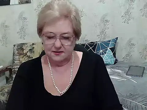 Snapshot of Renata62011 chatting on 02/16/26, 12:23 Renata62011 online show from 02/16/26, 12:23