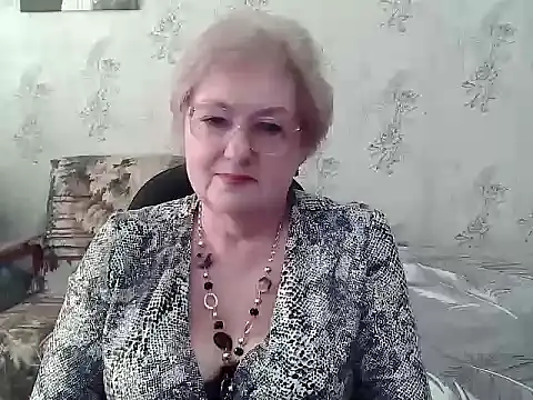 Snapshot of Renata62011 chatting on 03/13/26, 12:45 Renata62011 online show from 03/13/26, 12:45