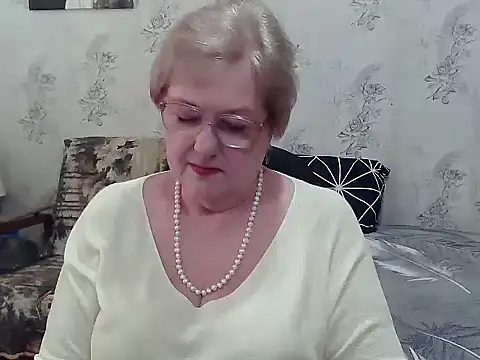 Snapshot of Renata62011 chatting on 03/27/26, 12:38 Renata62011 online show from 03/27/26, 12:38