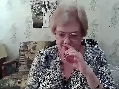 Snapshot of Renata62011 chatting on 04/16/26, 11:44 Renata62011 online show from 04/16/26, 11:44