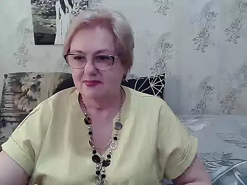 Snapshot of Renata62011 chatting on 05/19/26, 12:22 Renata62011 online show from 05/19/26, 12:22