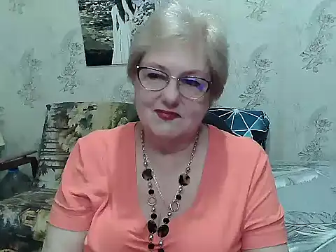 Snapshot of Renata62011 chatting on 06/11/26, 12:36 Renata62011 online show from 06/11/26, 12:36