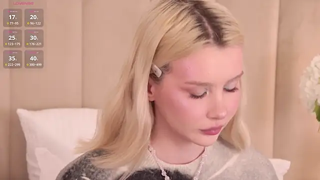 Nesolla online show from 09/16/25, 07:26