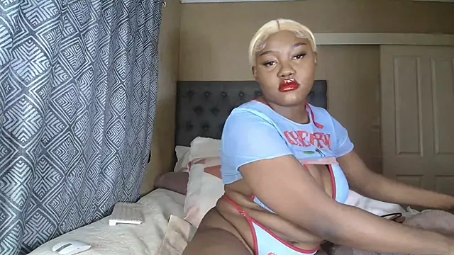 nanababe1 online show from 05/16/26, 06:21
