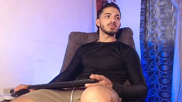 ArturoCardona  online show from 05/15/26, 09:55