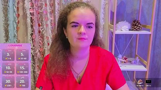 Luisa Rosee online show from 10/13/25, 08:09