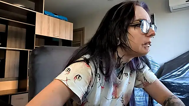 HighelikeGirl online show from 09/23/25, 02:09