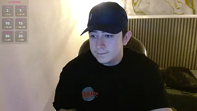 Lancelot 19 online show from 10/15/25, 04:34