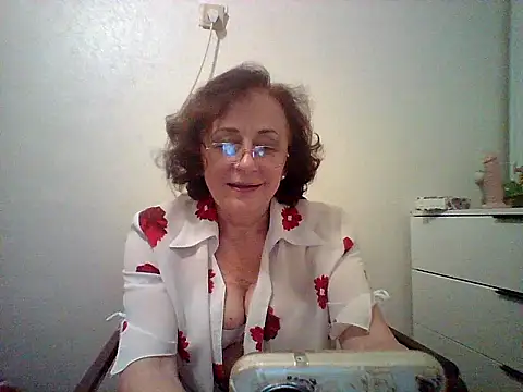 Julia54391 online show from 09/14/25, 07:13
