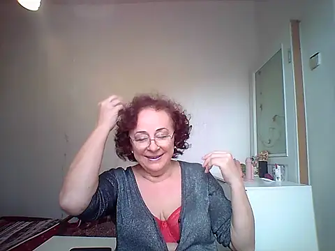 Julia54391 online show from 10/03/25, 07:16