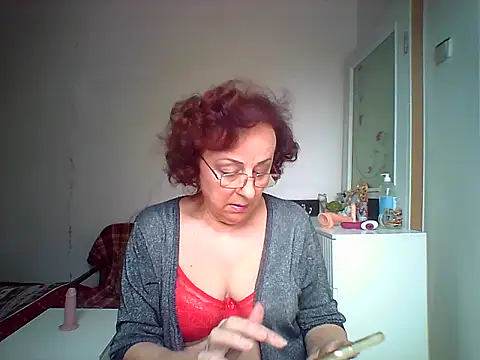 Julia54391 online show from 10/16/25, 08:26