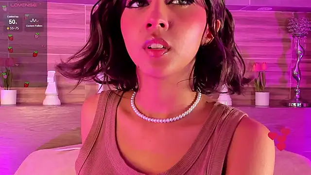 Snapshot of NikoYoon chatting on 09/25/25, 08:34 NikoYoon online show from 09/25/25, 08:34