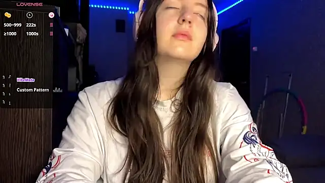 LauretteRagar online show from 10/01/25, 05:19