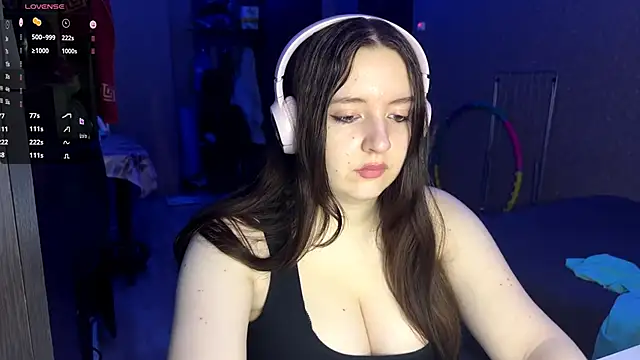 LauretteRagar online show from 11/05/25, 05:24