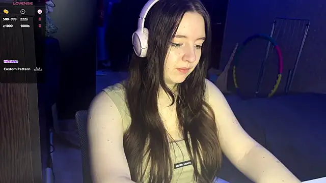 LauretteRagar online show from 11/07/25, 05:35