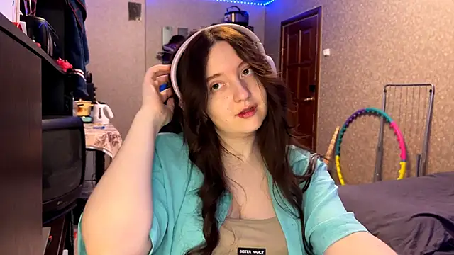 LauretteRagar online show from 11/10/25, 09:25