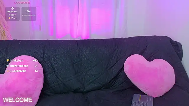 issadora 1 online show from 09/10/25, 04:18