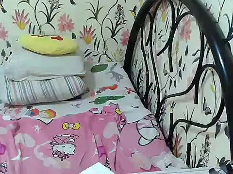 Snapshot of Fantasy_Hugetits31 chatting on 12/16/25, 06:40 Fantasy Hugetits31 online show from 12/16/25, 06:40