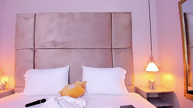 Snapshot of isabel_sofiaa chatting on 09/21/25, 03:41 isabel sofiaa online show from 09/21/25, 03:41