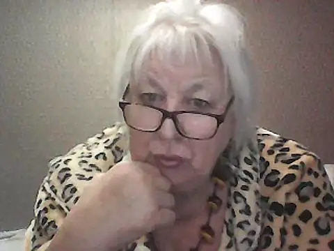 Alexia64231 online show from 09/22/25, 03:30