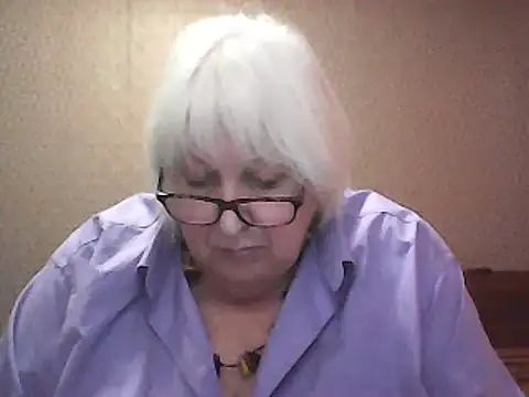 Alexia64231 online show from 10/15/25, 02:28