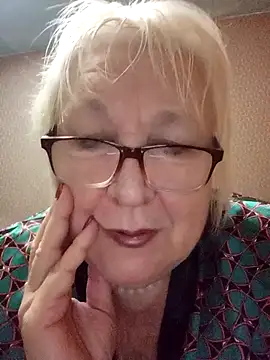 Alexia64231 online show from 11/01/25, 03:30