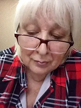 Alexia64231 online show from 11/18/25, 07:29