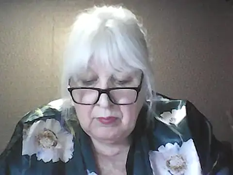 Alexia64231 online show from 04/04/26, 05:32