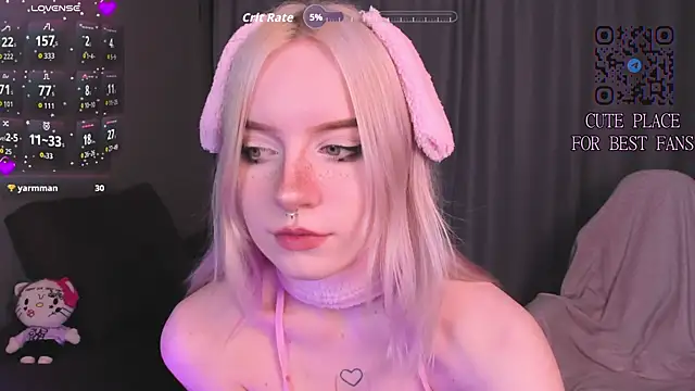 godlikegirlyy online show from 06/23/26, 03:54