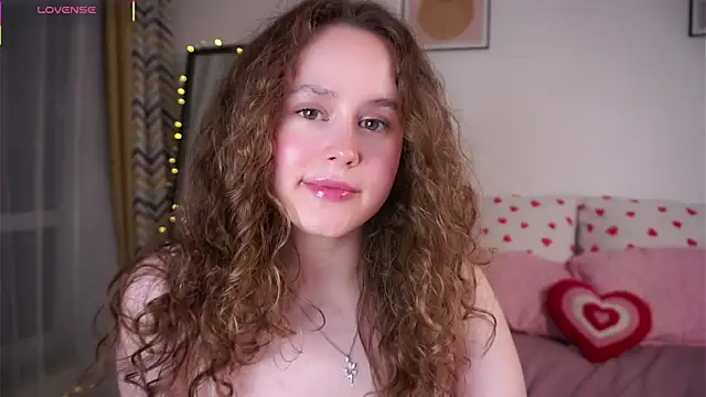 Snapshot of SusannaScholler chatting on 06/13/26, 11:13 SusannaScholler online show from 06/13/26, 11:13