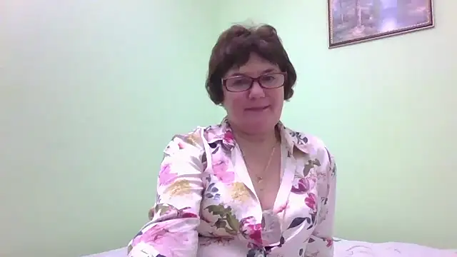 Snapshot of Galina56301 chatting on 11/16/25, 08:36 Galina56301 online show from 11/16/25, 08:36