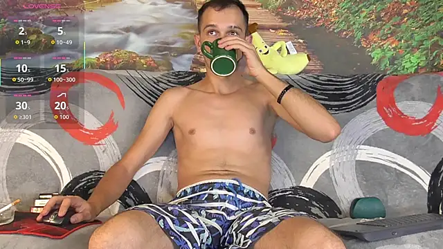 Snapshot of AxelMassimo chatting on 10/05/25, 02:54 AxelMassimo online show from 10/05/25, 02:54