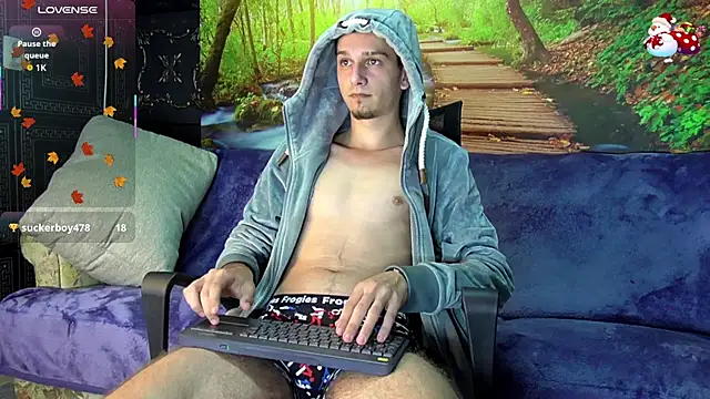 Snapshot of AxelMassimo chatting on 11/08/25, 03:50 AxelMassimo online show from 11/08/25, 03:50