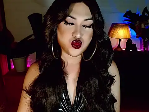 Pukesavurrat online show from 10/19/25, 06:36