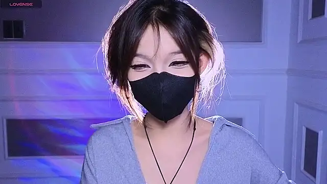      Panda      online show from 06/05/26, 06:57