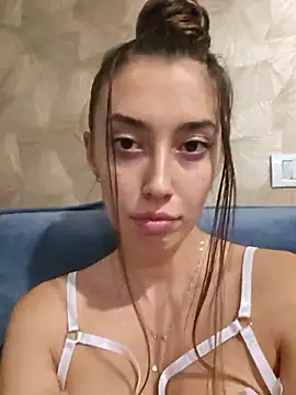 Virgin Pussy Horny online show from 10/16/25, 04:30