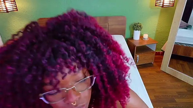 Chocolatte dreams online show from 10/10/25, 01:54