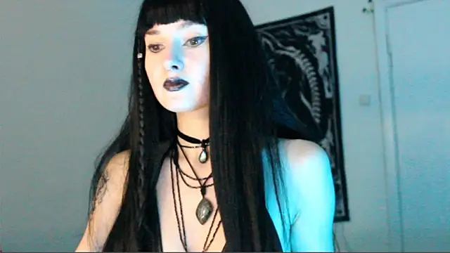 midnightsiren777 online show from 02/12/26, 10:27