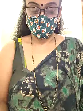 Snapshot of sweet-lotus chatting on 12/20/25, 05:47 sweet-lotus online show from 12/20/25, 05:47