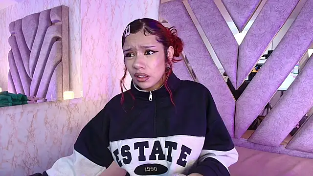 Snapshot of redd_pandaa chatting on 11/30/25, 03:21 redd pandaa online show from 11/30/25, 03:21