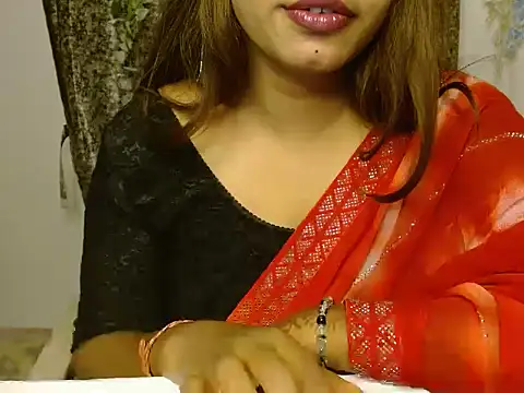 Snapshot of Goddess_Ruhi chatting on 10/13/25, 11:05 Goddess Ruhi online show from 10/13/25, 11:05