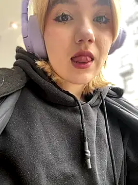 Cherry   Blossom online show from 10/13/25, 09:09