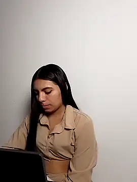 Emiily bliss online show from 09/08/25, 02:49